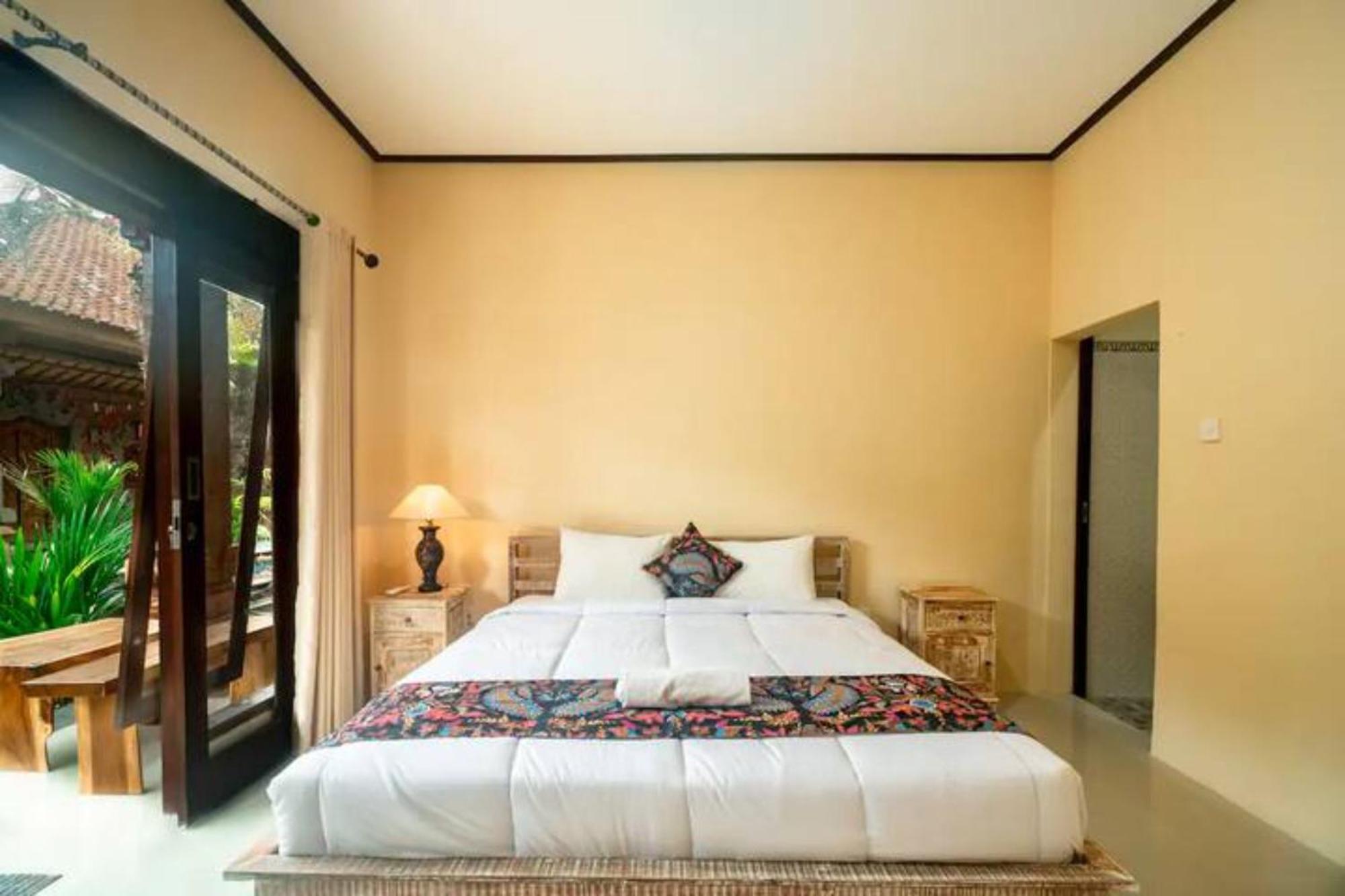 Pondok Lulik Homestay Canggu Esterno foto