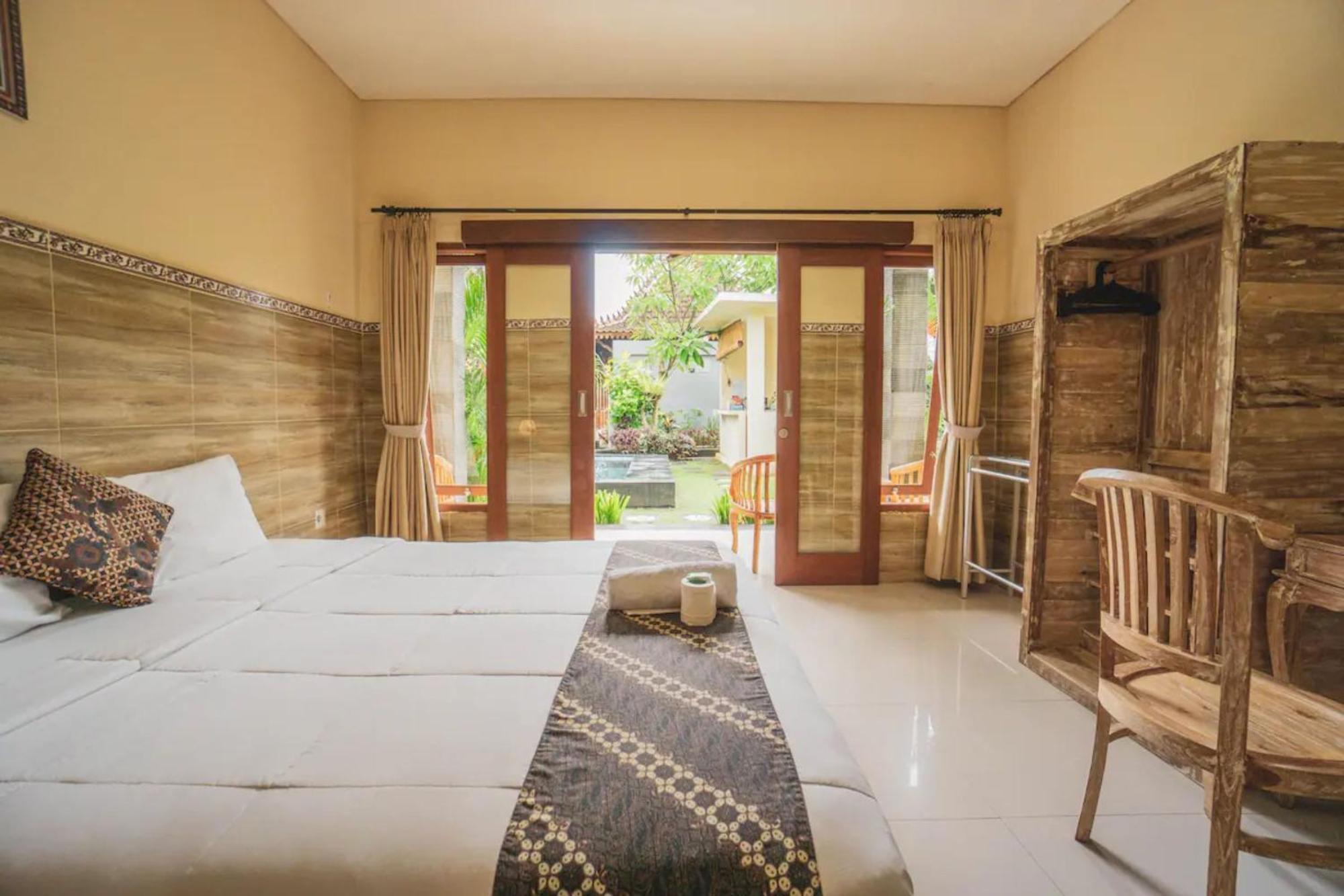 Pondok Lulik Homestay Canggu Esterno foto